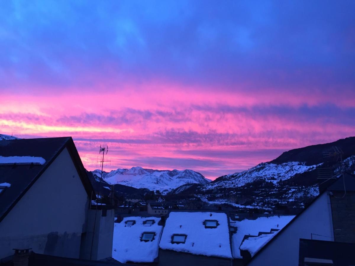 Esplendido Atico En Sallent Con Vistas Sallent de Gállego Eksteriør billede